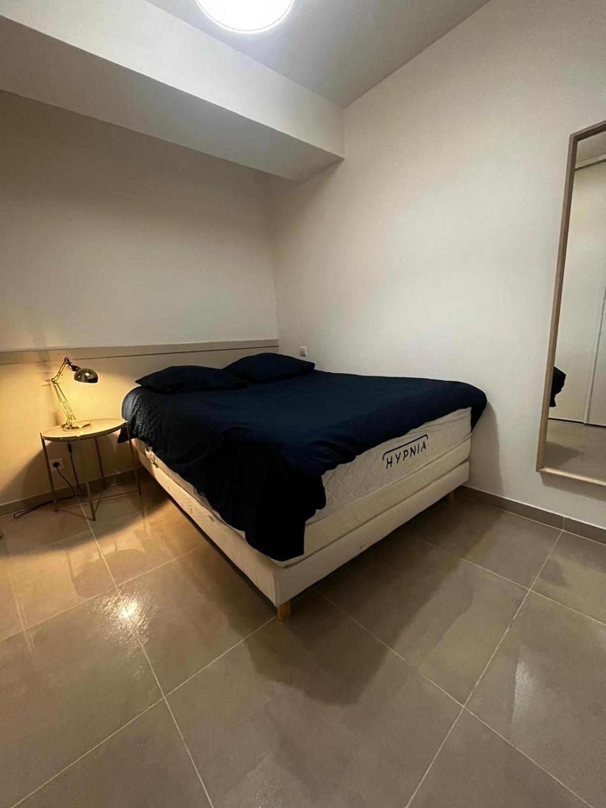 Appartement Des Carmes นีมส์ ภายนอก รูปภาพ
