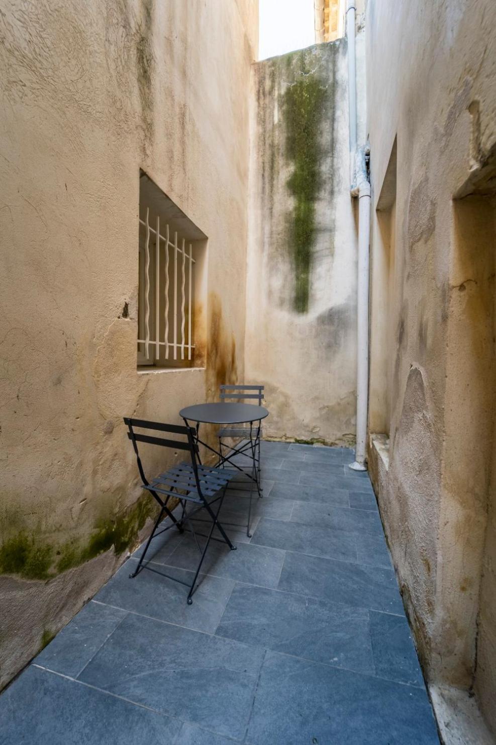 Appartement Des Carmes นีมส์ ภายนอก รูปภาพ