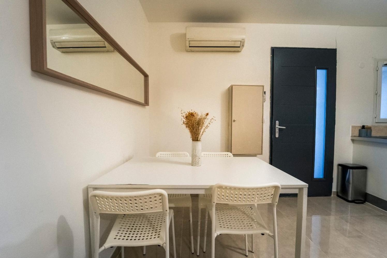 Appartement Des Carmes นีมส์ ภายนอก รูปภาพ